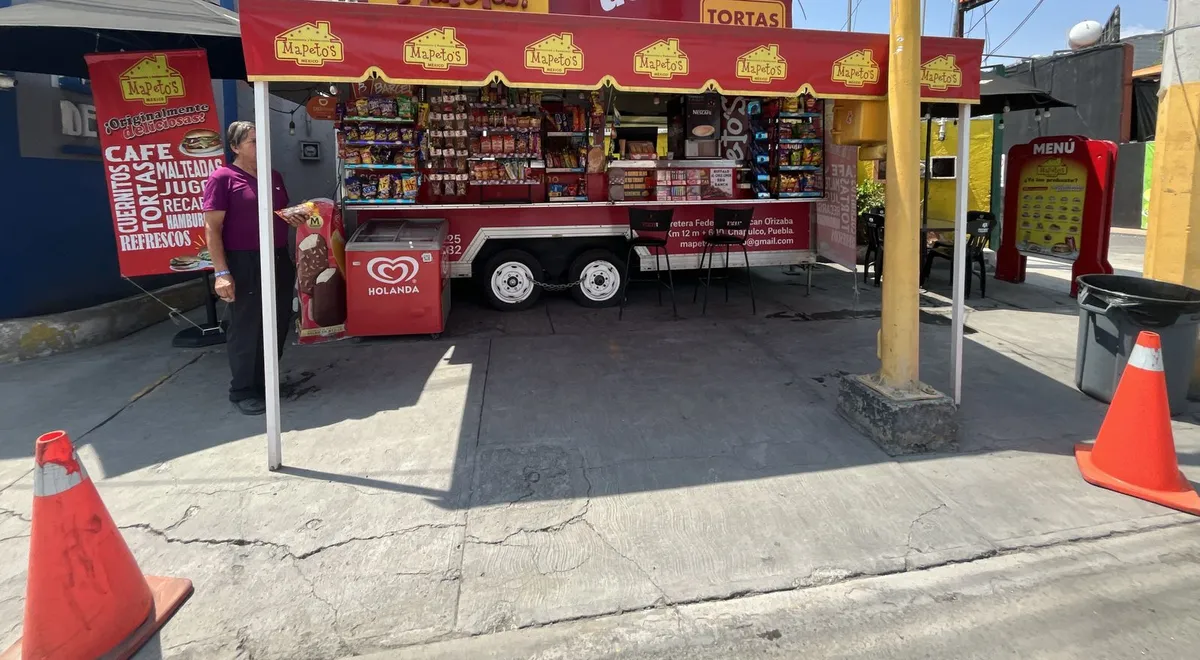 Remolque Mapetos, autoservicio y restaurante